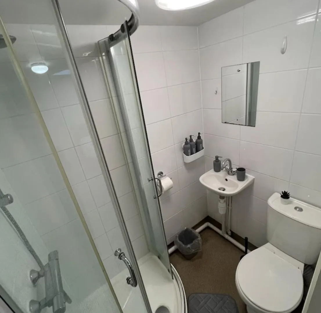 Cozy En Suite Room In Cambridge 0*, CBG